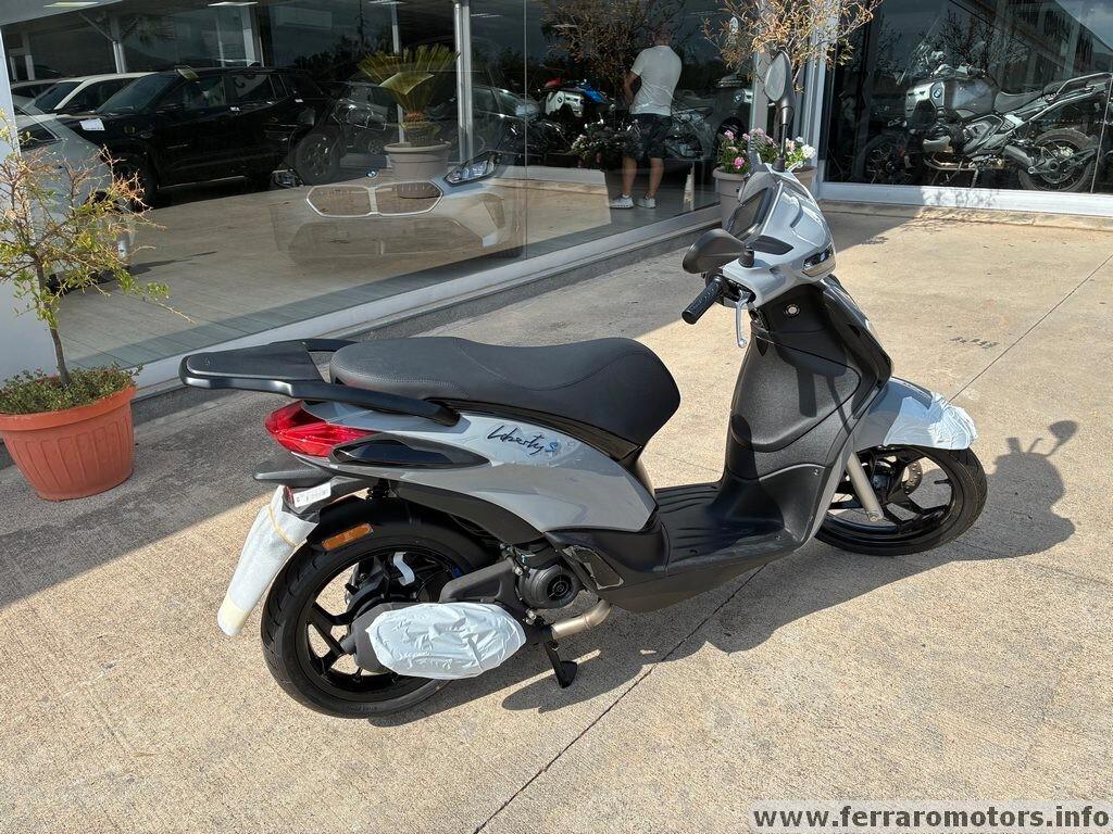 Piaggio Liberty S 50 a 30 euro al mese senza anticpo e con prima rata a 60 gg