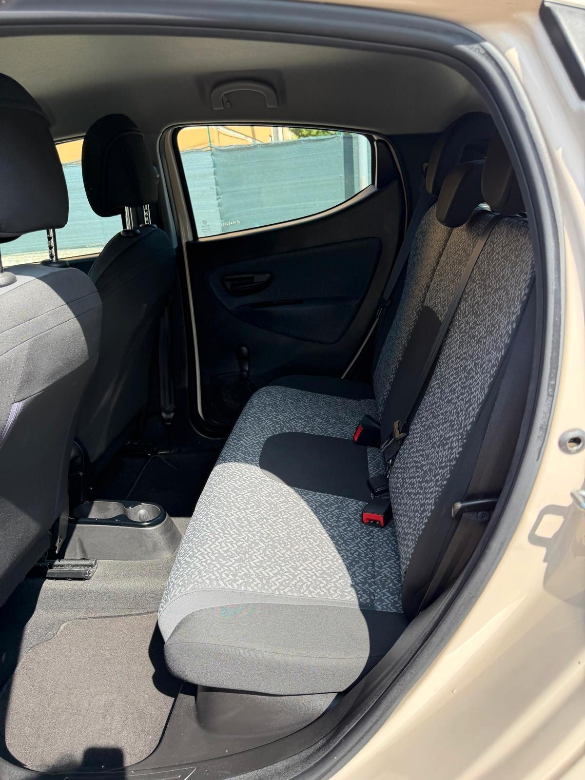 Lancia Ypsilon 1.2 Gpl - NEOPATENTATI - 12 MESI DI GARANZIA -
