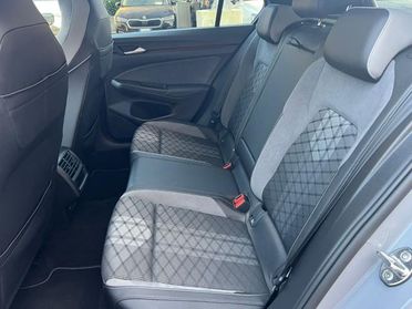 VOLKSWAGEN Golf 2.0 TDI 150 CV DSG SCR R-Line