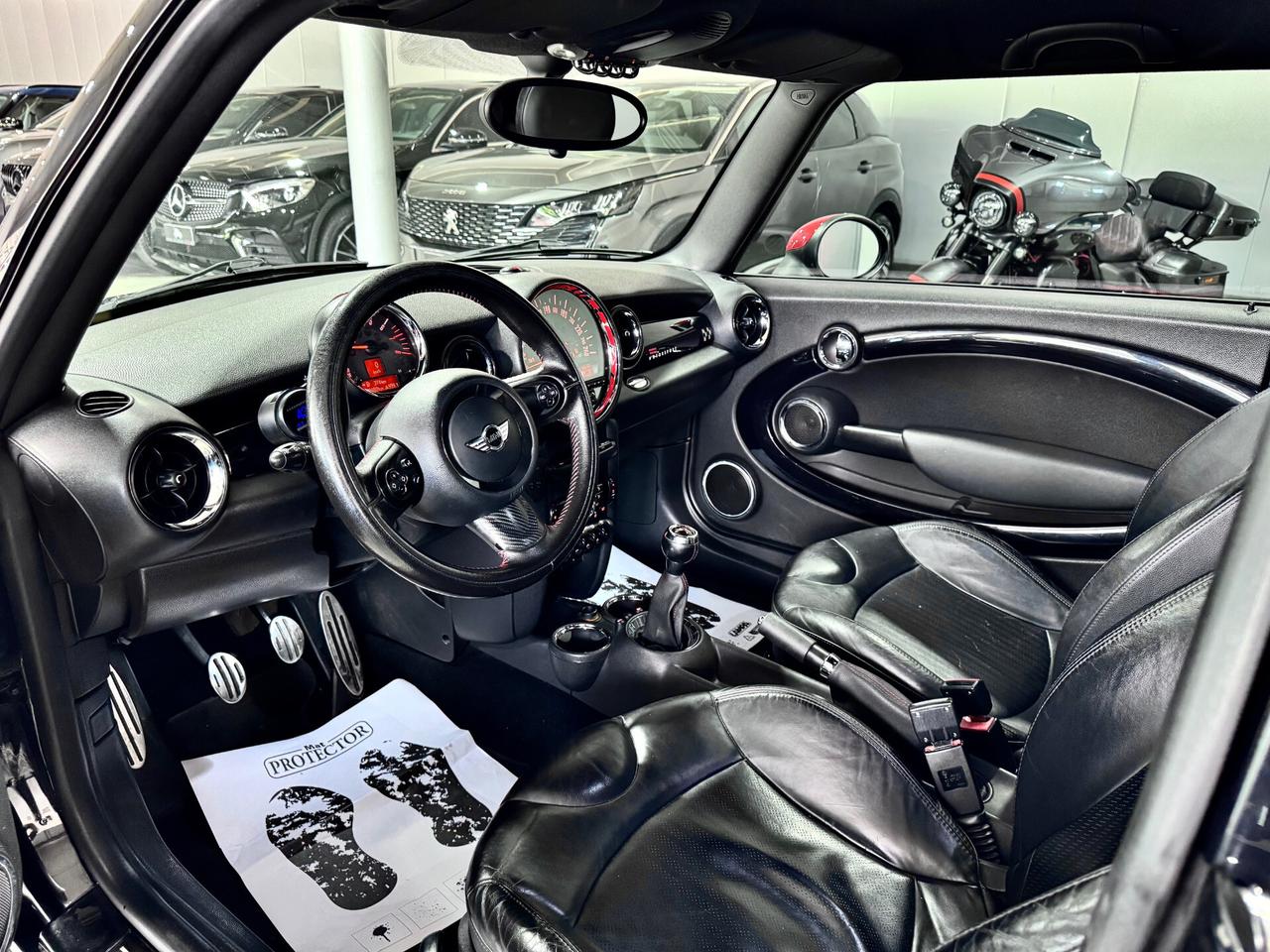 MINI John Cooper Works 1.6 211CV Elaborata
