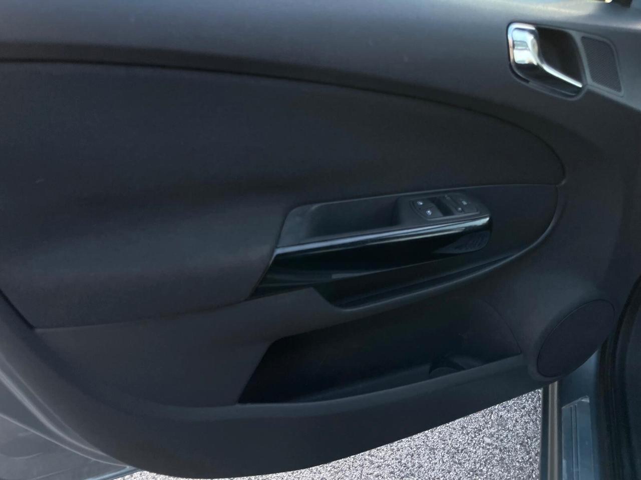 Opel Corsa 1.2 5 porte Edition