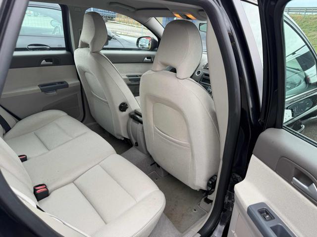 VOLVO V50 D2 R-design