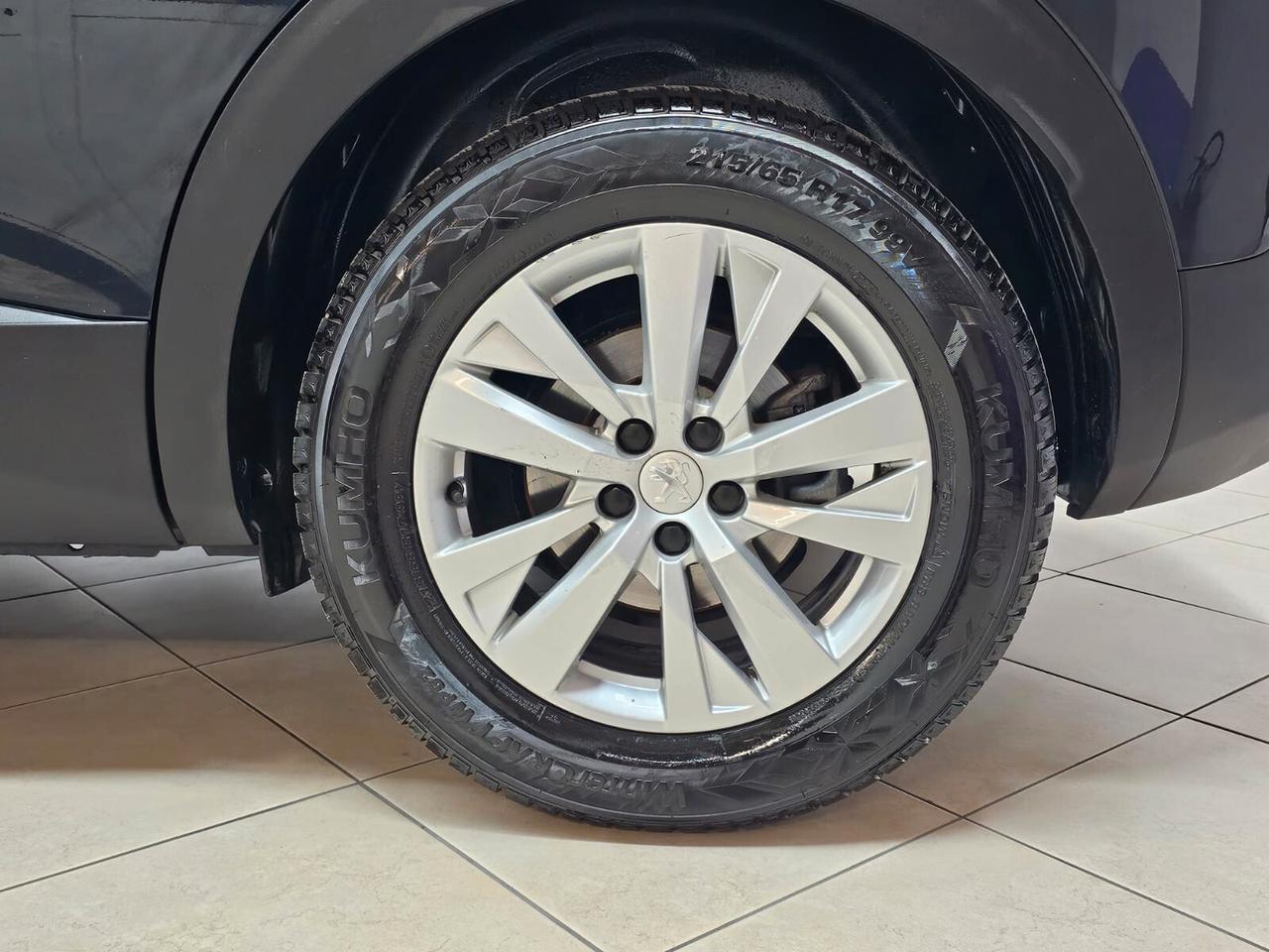 PEUGEOT 3008 BLUEHDI 130cv S&S EAT8 BUSINESS