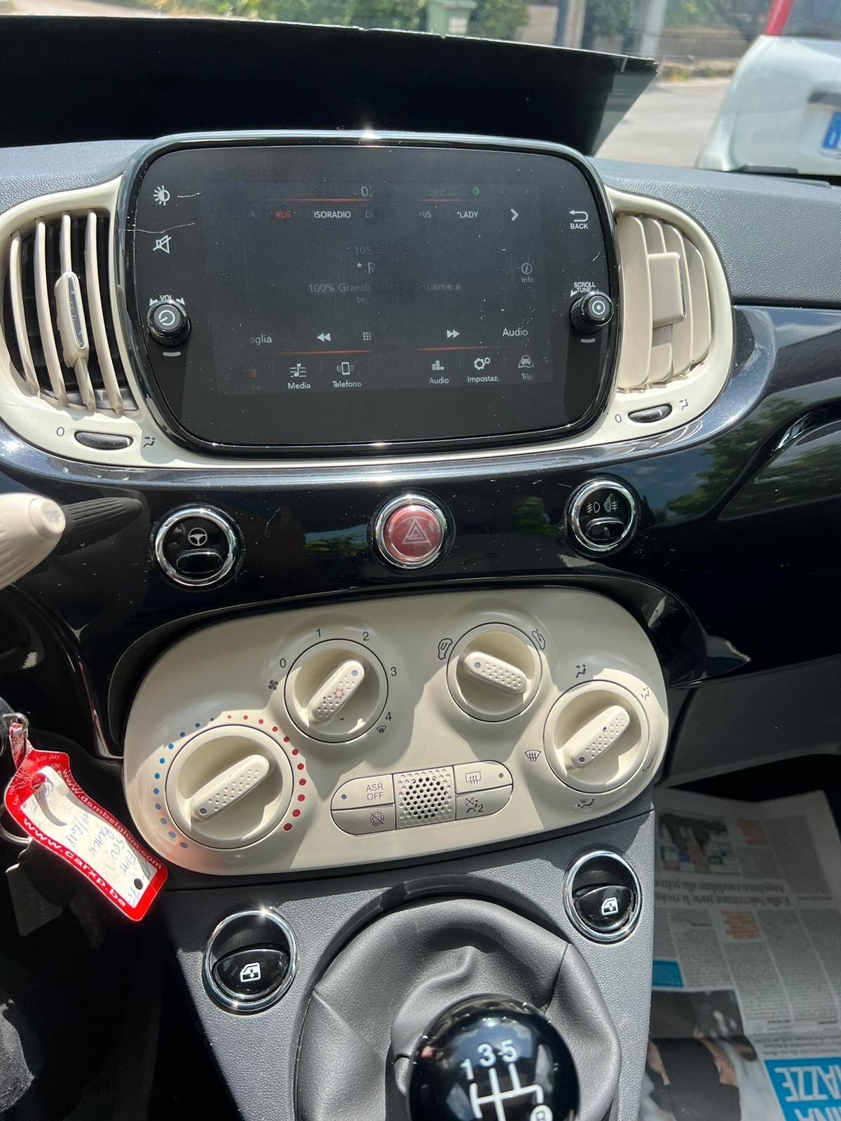 Fiat 500 1.2 Lounge RADIO 7"