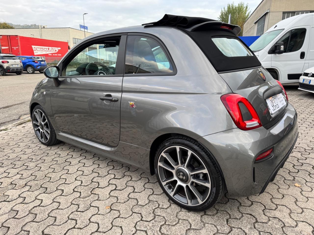 Abarth 595 C 1.4 Turbo T-Jet 165 CV