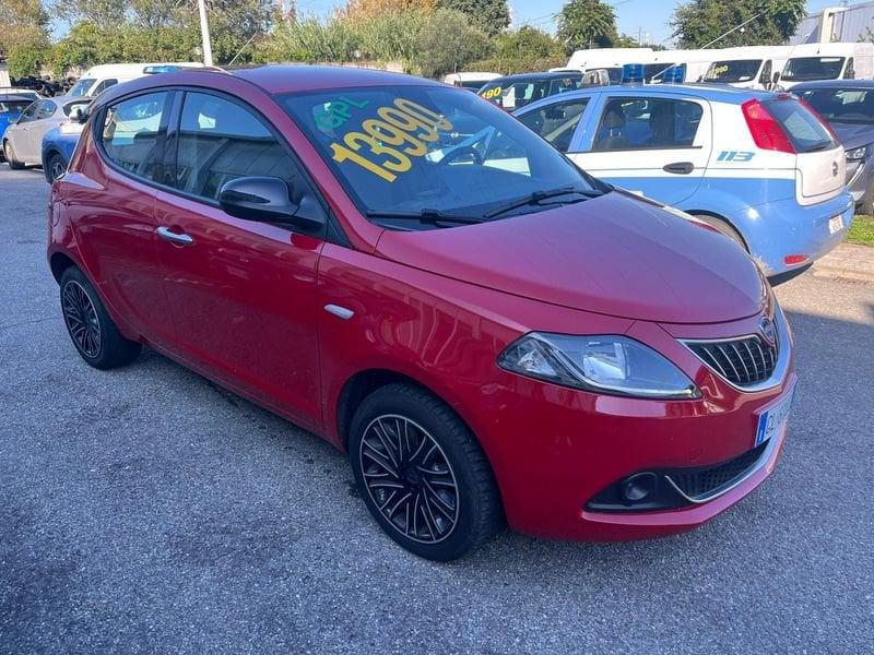 Lancia Ypsilon Ypsilon 1.2 69 CV 5 porte GPL Silver