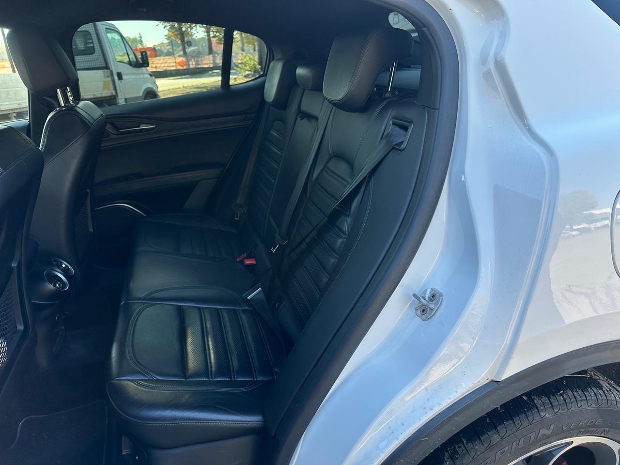 Alfa Romeo Stelvio 2.2 Turbodiesel 210 CV AT8 Q4 Ti