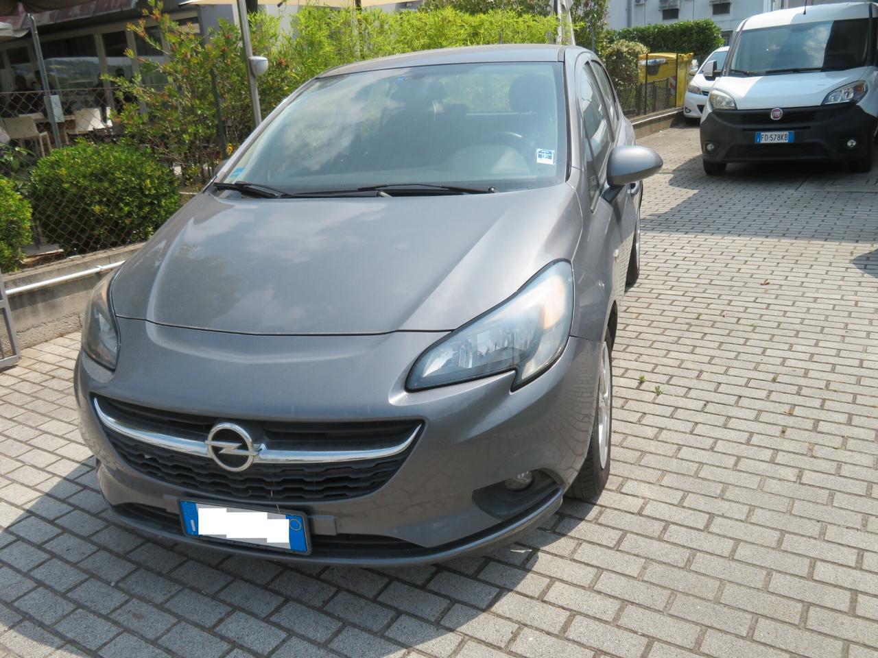 Opel Corsa 1.2 5 porte Cosmo
