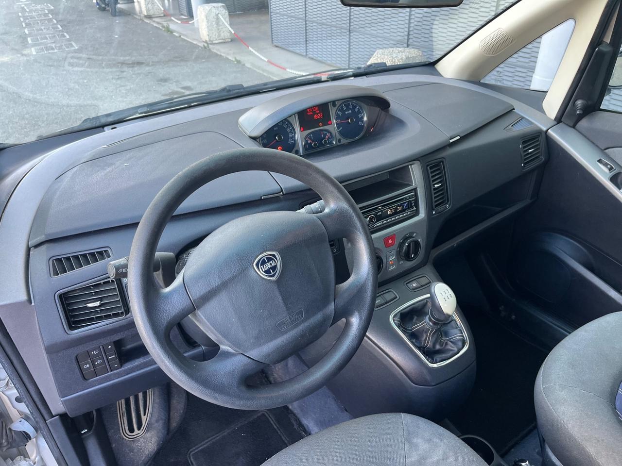 Lancia MUSA 1.4 Argento 2008 94.000 KM