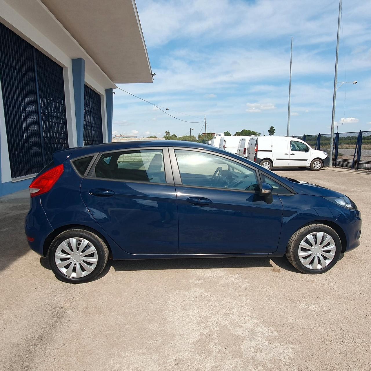Ford Fiesta 1.4 TDCi 70CV 5 porte