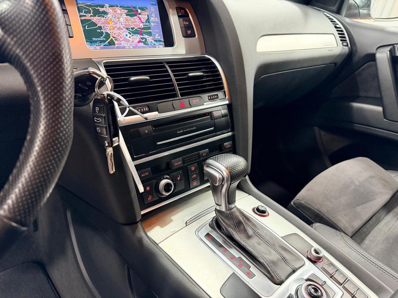 Audi Q7 3.0 V6 TDI 245 CV Quattro S-LINE 7 POSTI