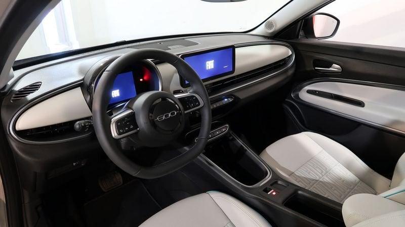 FIAT 600 1.2 Hybrid 100cv La Prima