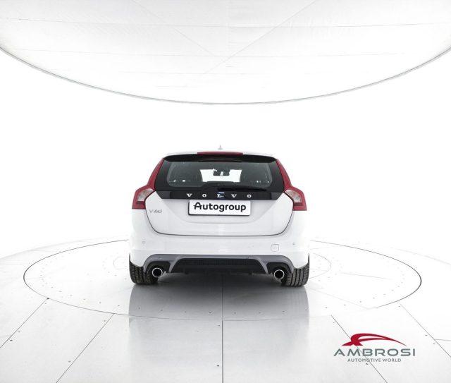 VOLVO V60 D2 Geartronic R-design - AUTOCARRO N1