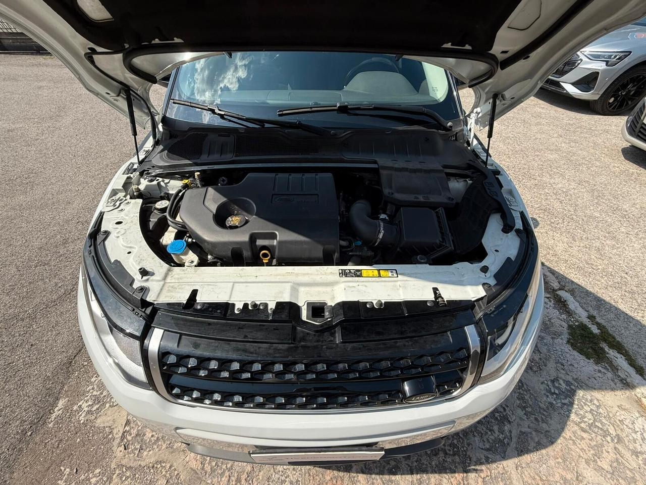 Land Rover Range Evoque 2.0 TD4 150 CV 5p. Pure