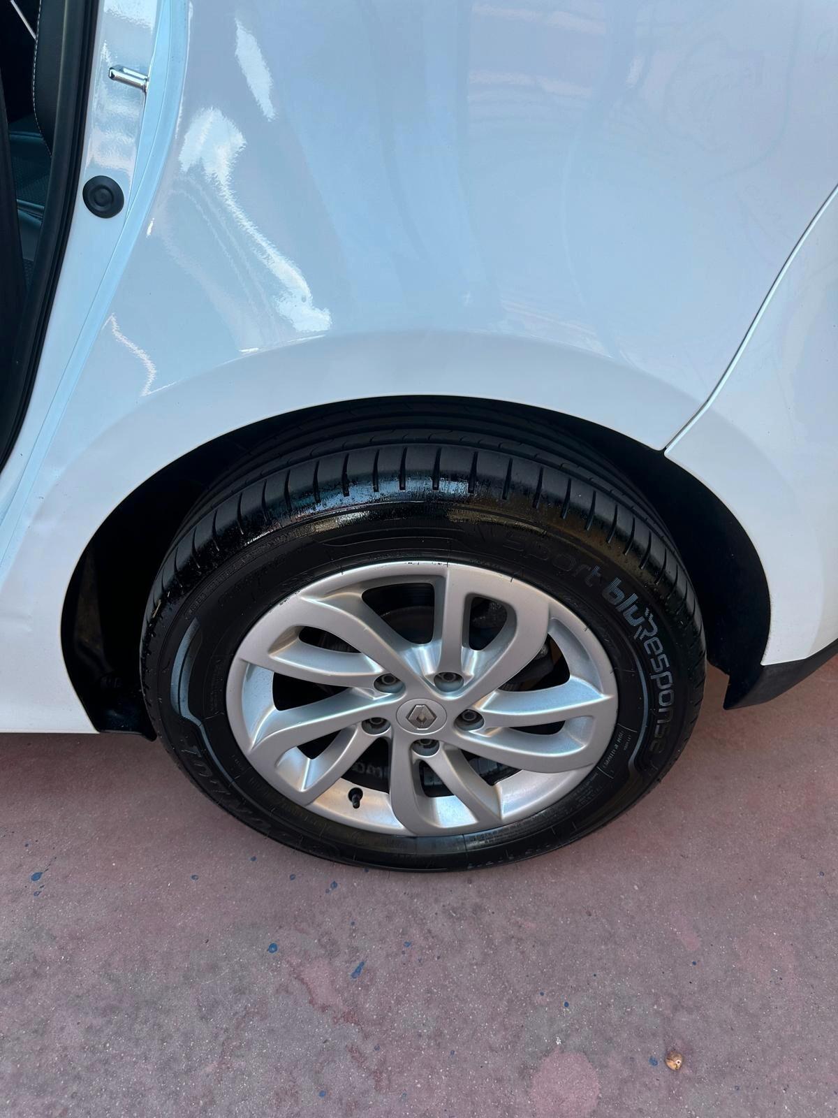 Renault Scenic Scénic XMod 1.5 dCi 110CV EDC Wave