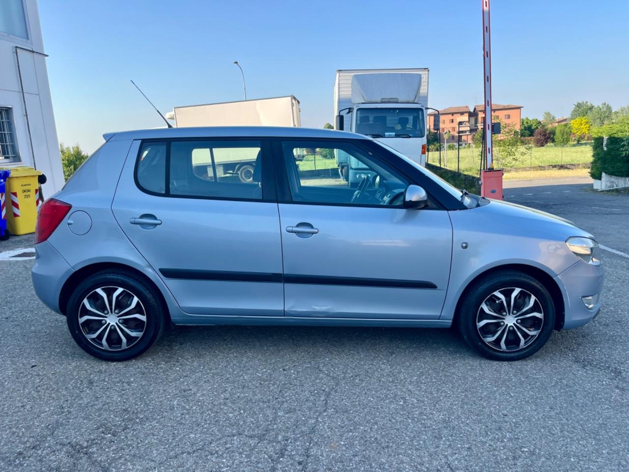Skoda Fabia 1.6tdi 2011 195.000km per neopatentati