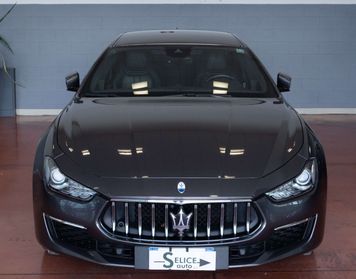 Maserati Ghibli 330 CV MHEV GT
