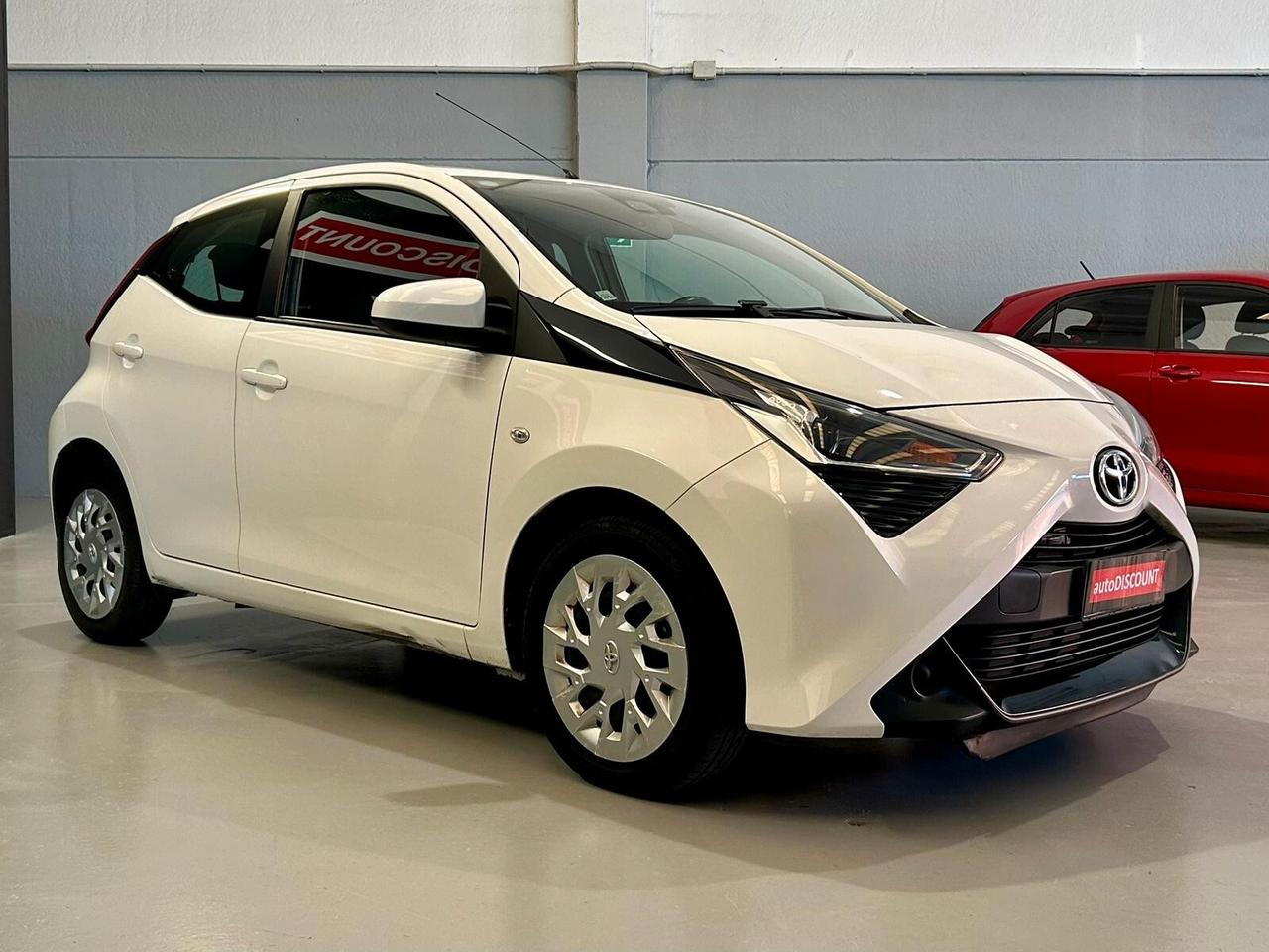 Toyota Aygo 1.0 VVT-i 72 CV 5 porte x-cool *PREZZO PROMO*