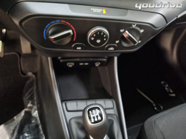 HYUNDAI i20 1.2 MPI MT GPL Connectline MY 25 KM0