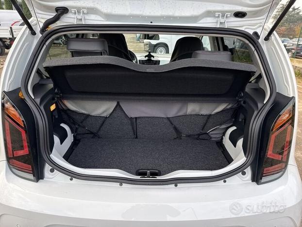 Volkswagen up! 1.0 5p. EVO beats BlueMotion ...