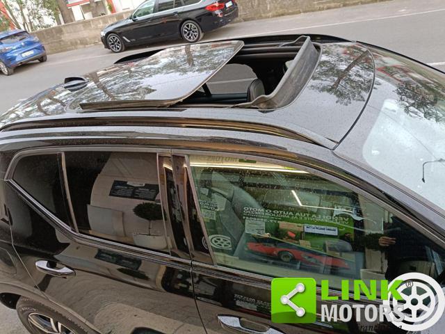 VOLVO XC40 D4 AWD Geartronic R-design
