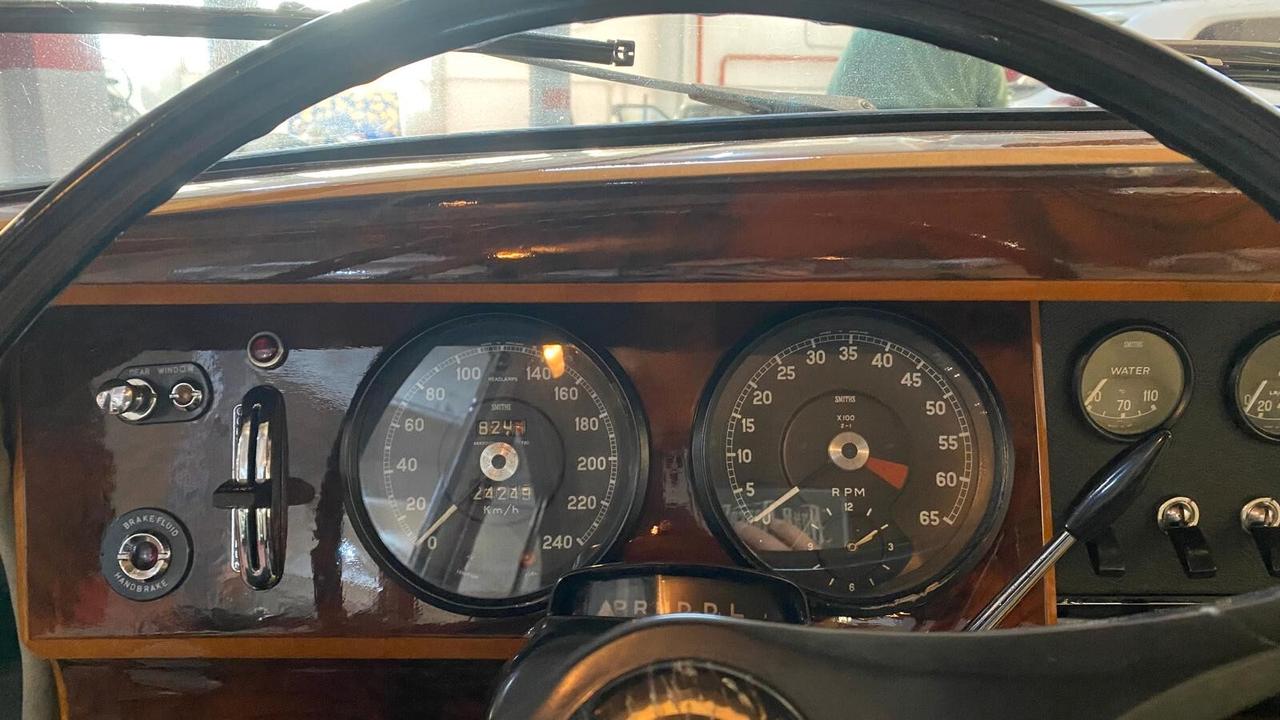 Daimler 250-V8 (Automatic)