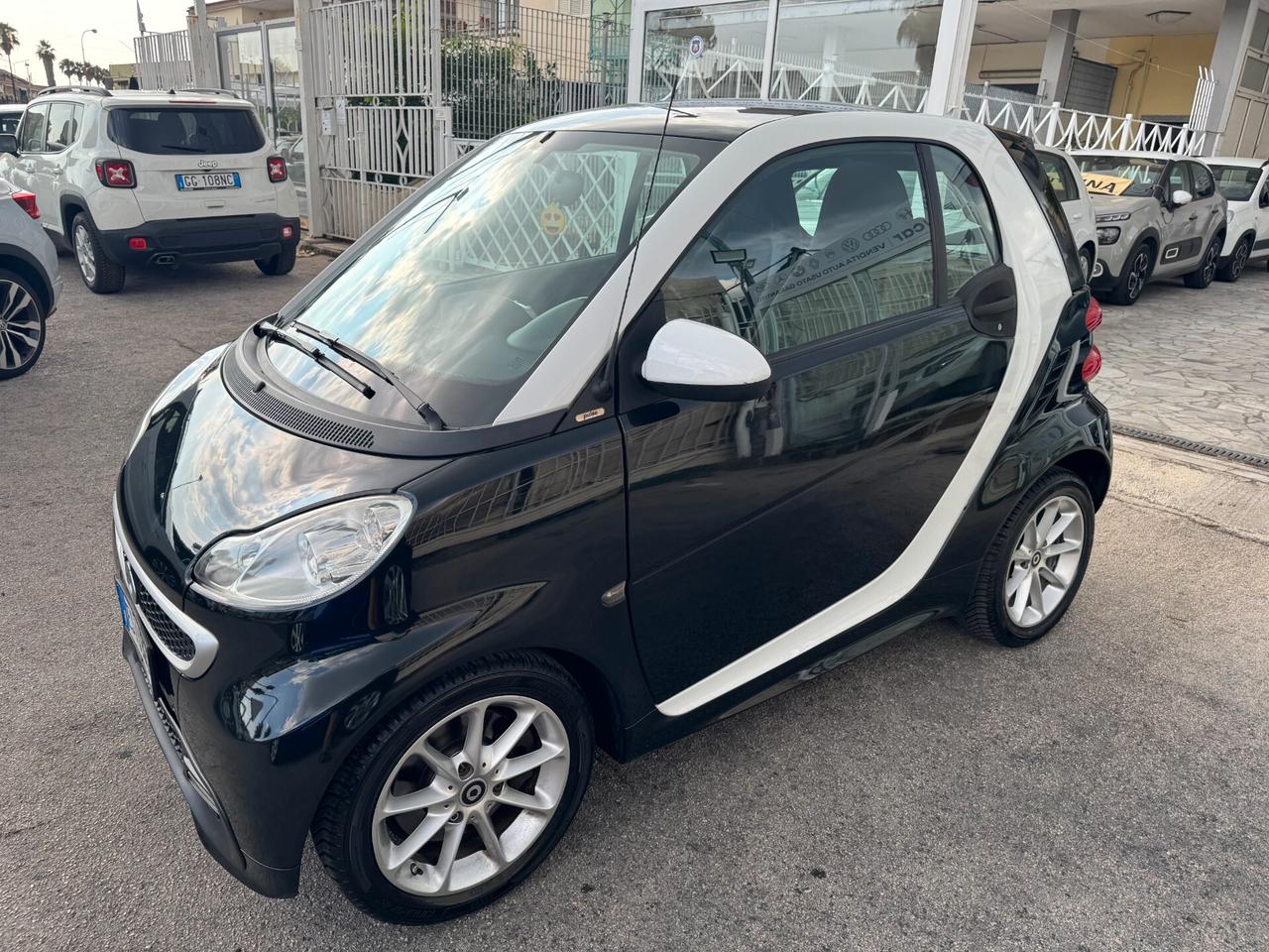 Smart ForTwo 1.0 mhd benzina 71cv 2013