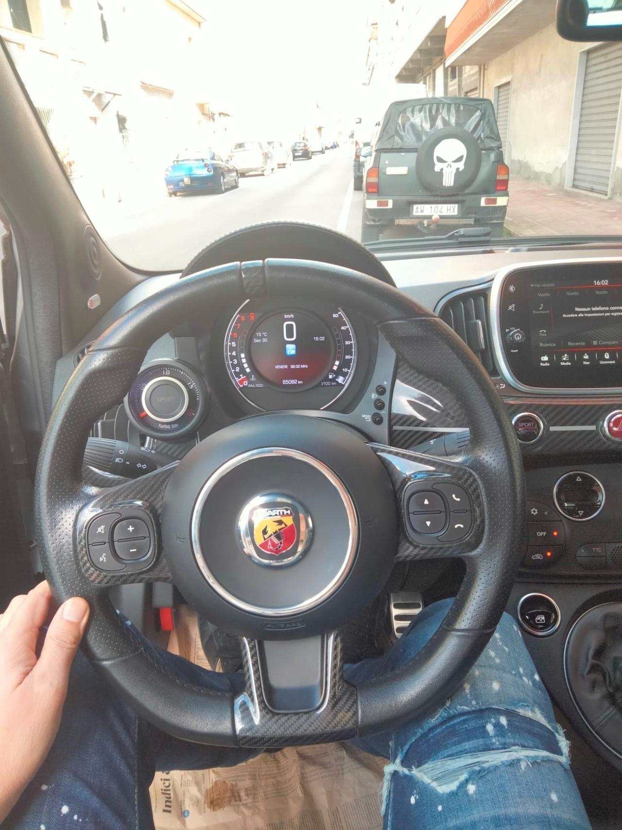 Abarth 695 C 1.4 Turbo T-Jet Rivale