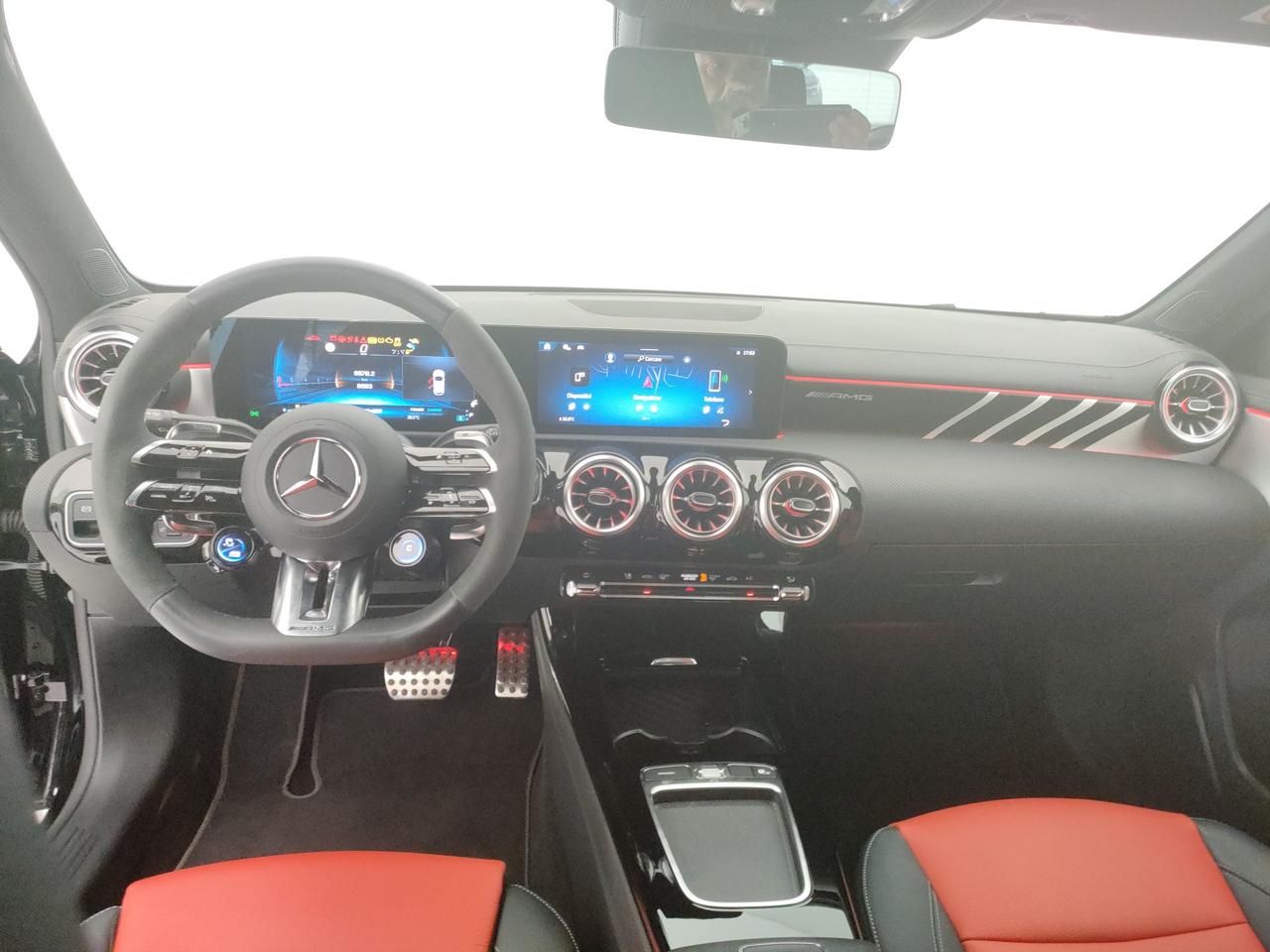 Mercedes-Benz A AMG 35 Premium AMG Spectral Edition