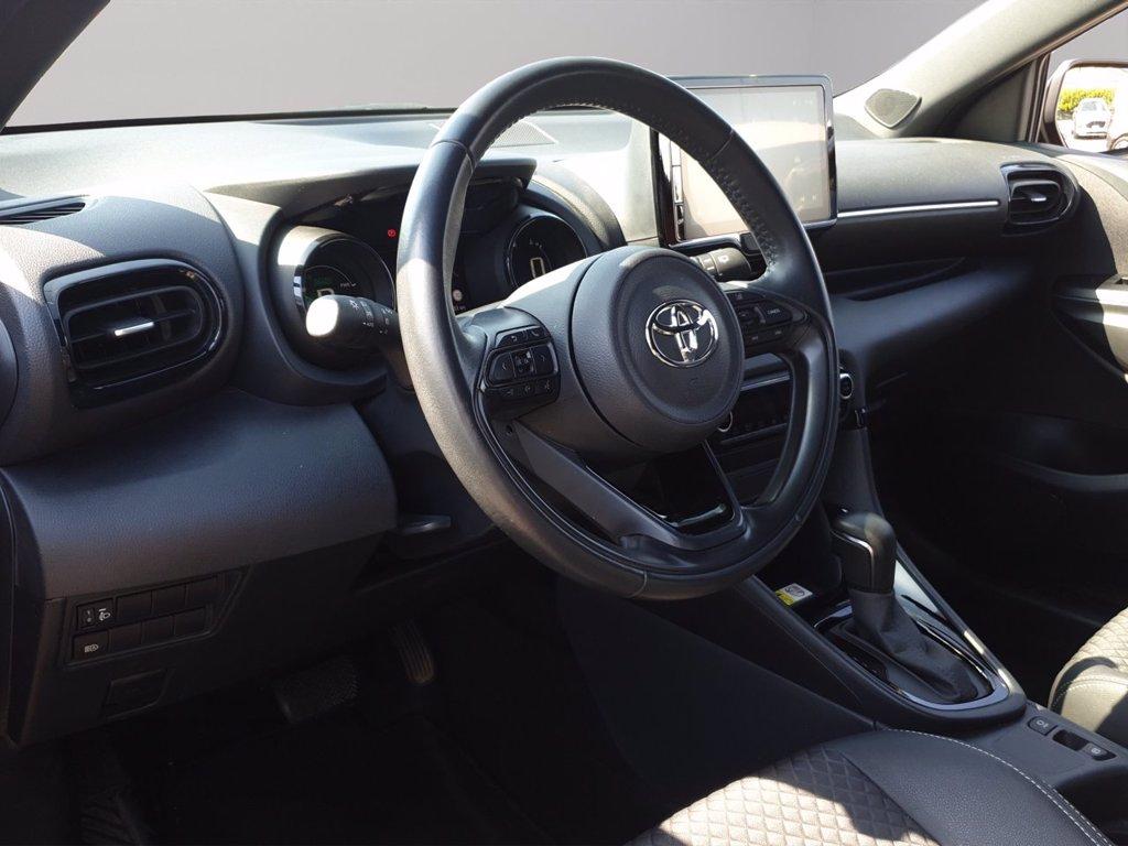 TOYOTA Yaris 1.5h lounge del 2022