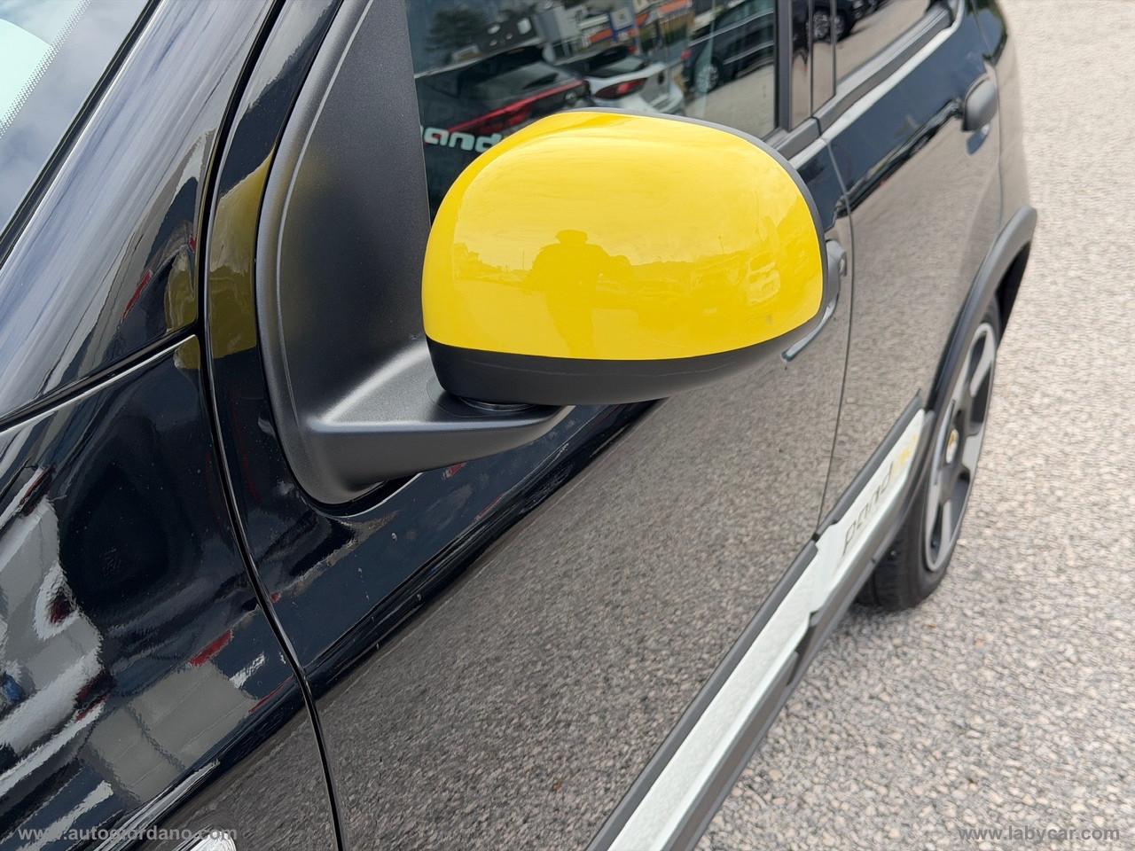 FIAT Panda 1.0 FireFly S&S Hybrid PACK CROSS