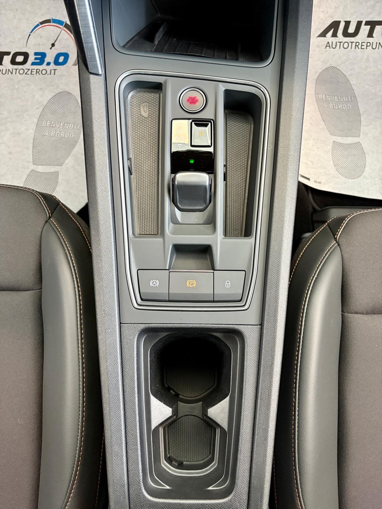 Cupra Leon 1.5 Hybrid 150 CV DSG Neopatentati