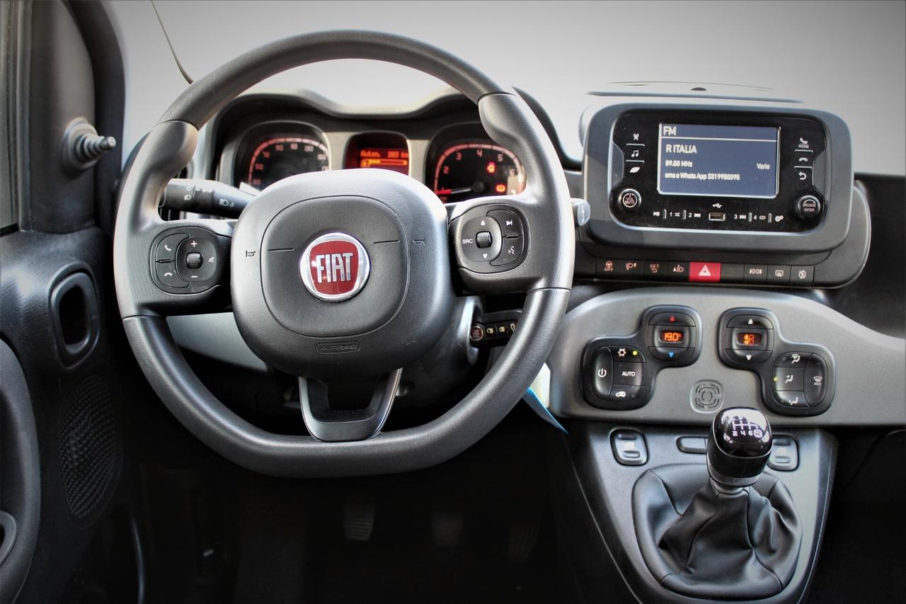 Fiat Panda 1.0 FireFly S&S Hybrid Garmin Full optional