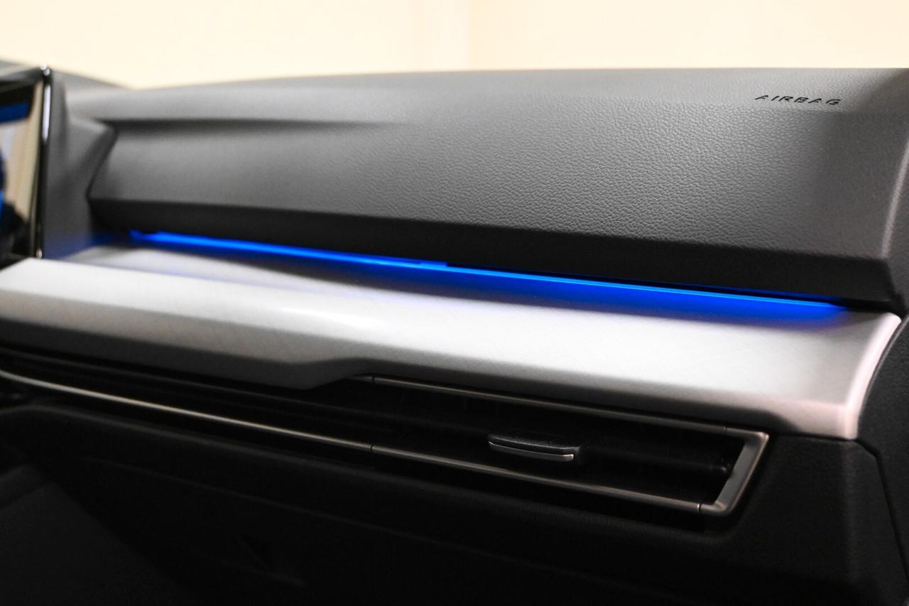 VOLKSWAGEN Golf 8ª serie Golf 1.0 eTSI EVO DSG...