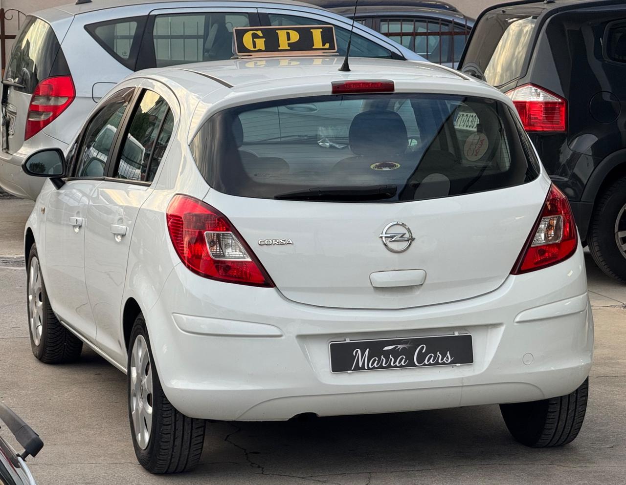 Opel Corsa 1.2- NEOPATENTATI- GPL CASA MADRE