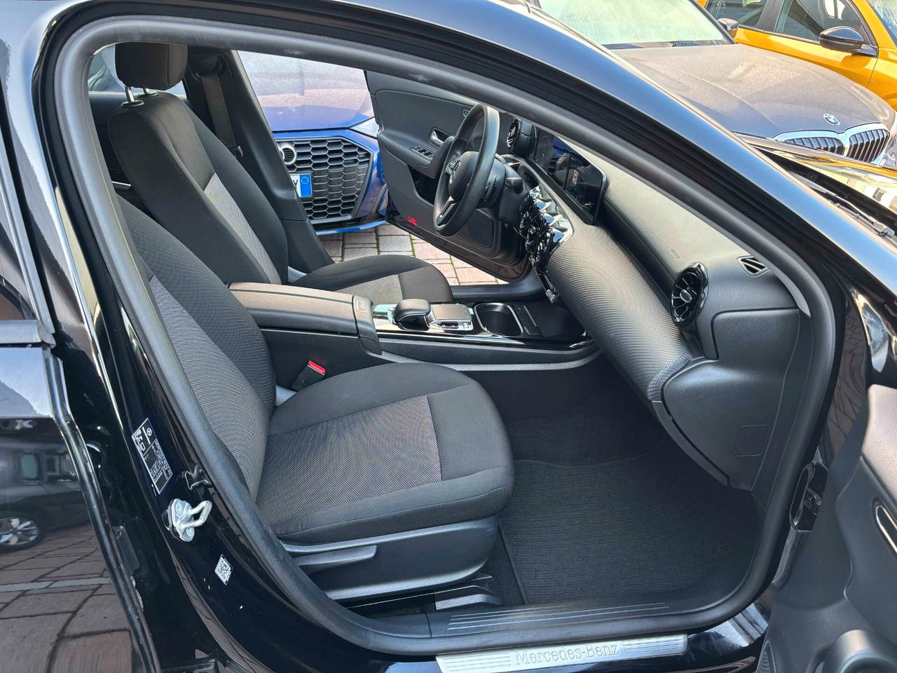 Mercedes-benz A 250 e Automatic EQ-Power Business