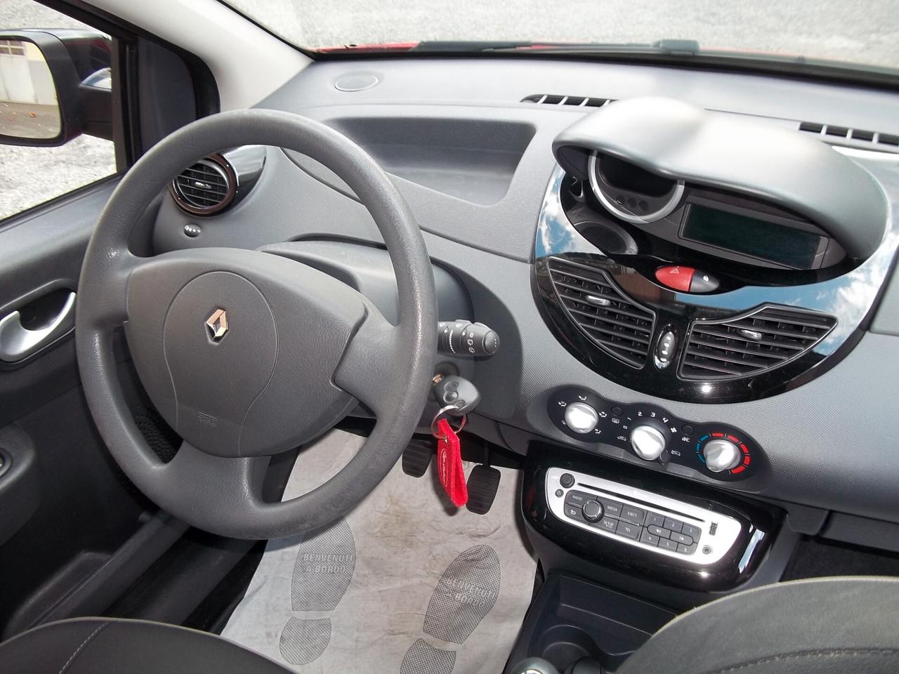 Renault Twingo Night & Day 1.2 16v 42.200 km!!!!!!!!!!!!!!!!!! Euro5B