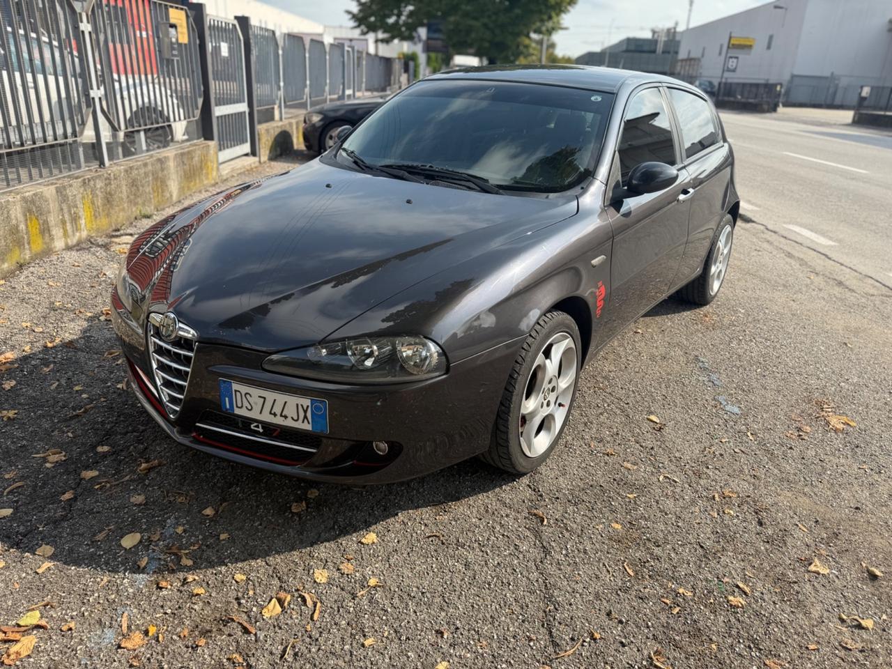 Alfa Romeo 147 1.9 JTD (120) 5 porte Distinctive
