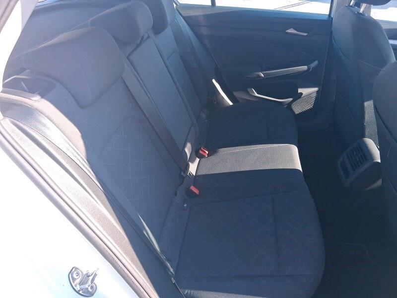 Volkswagen Golf 1.0 eTSI EVO DSG Life