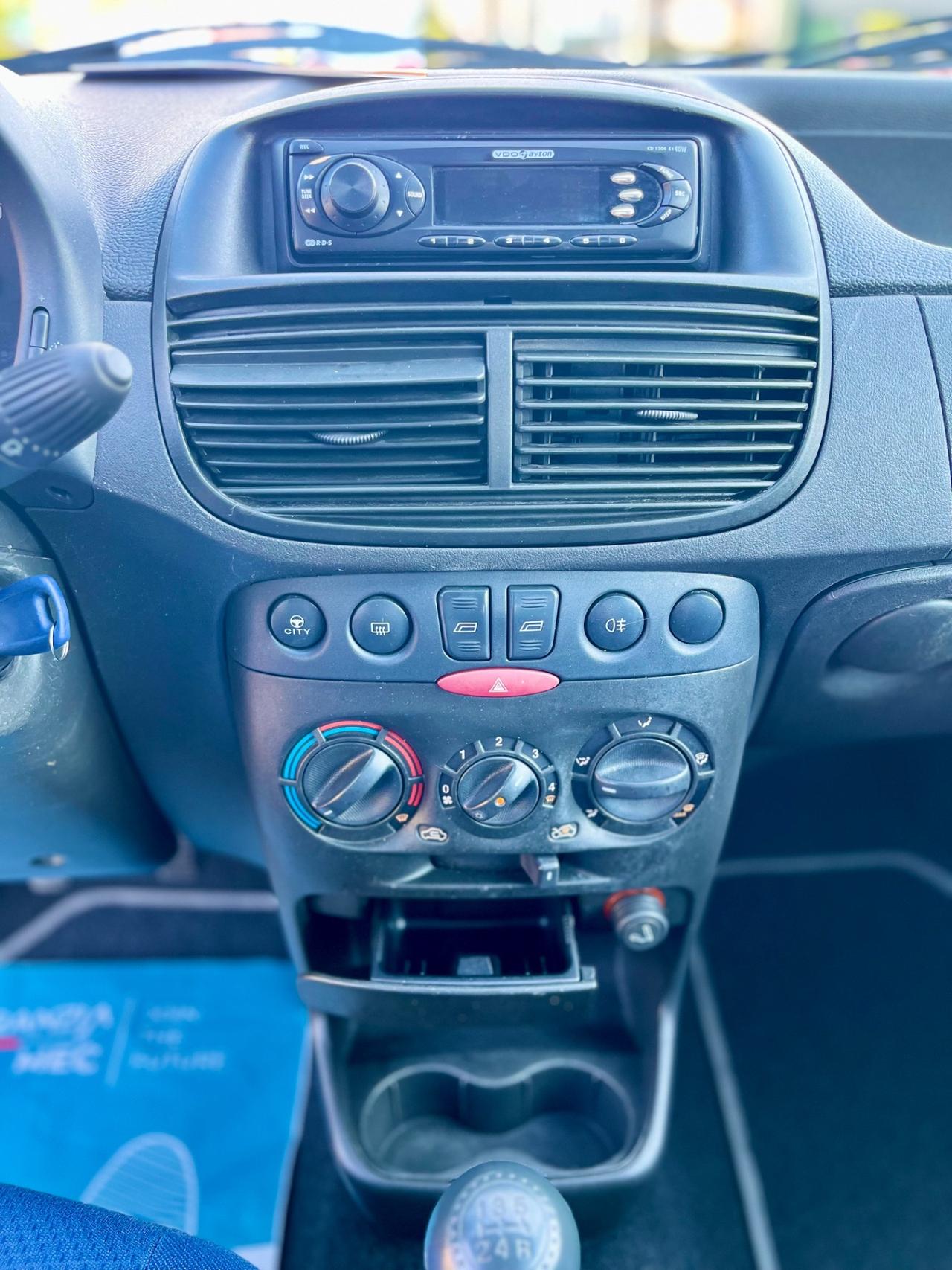Fiat Punto 1.2i cat 3 porte ELX