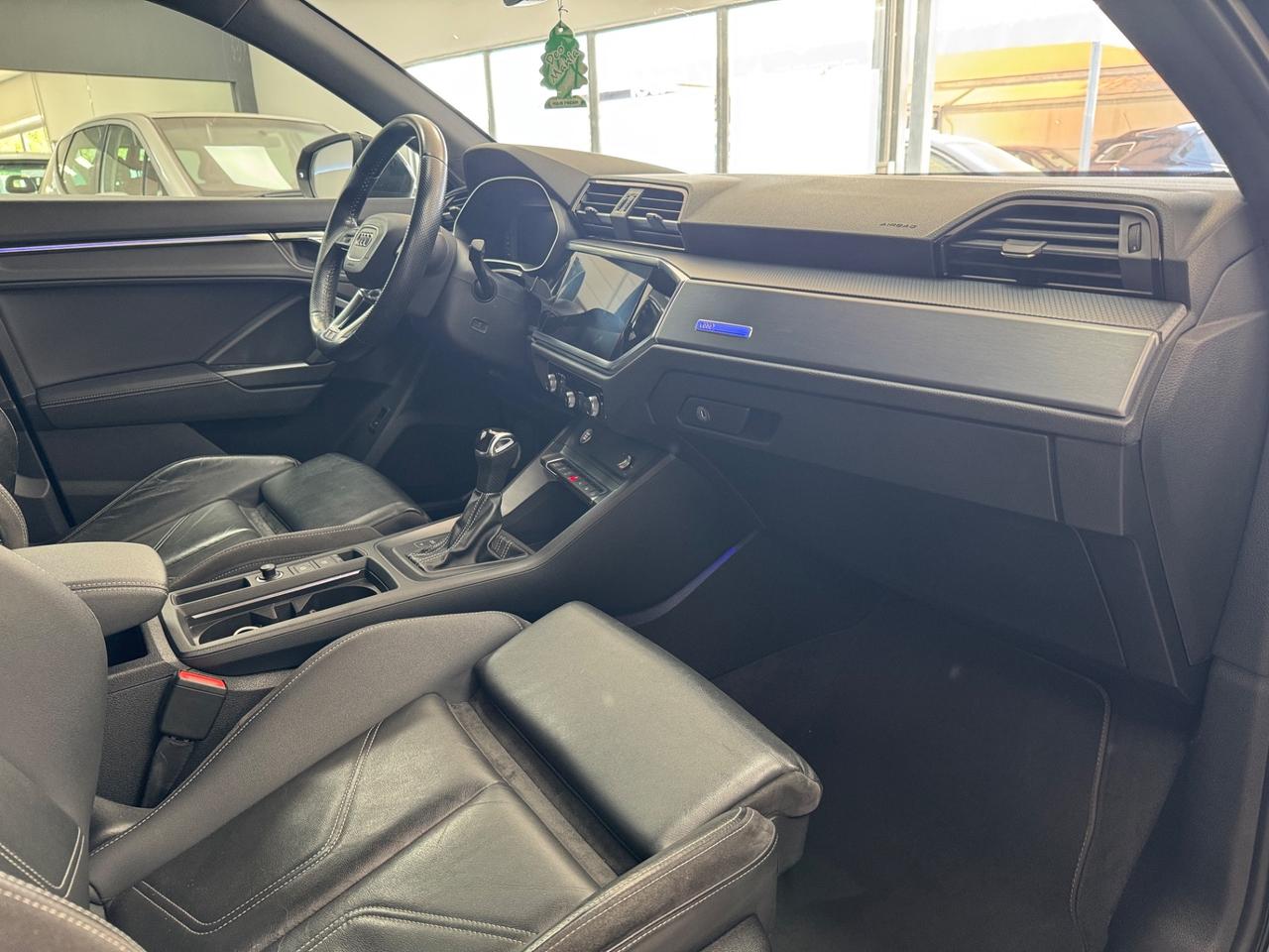 Audi Q3 35 TDI S tronic line edition