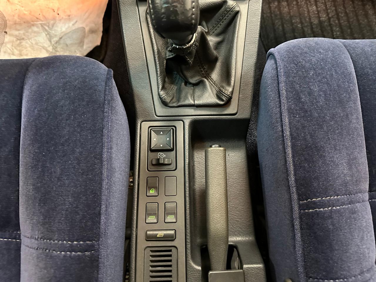 Alfa Romeo 164 2.0i V6 turbo cat 201 CV Super 1994