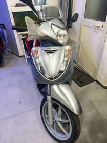 Honda SH 300