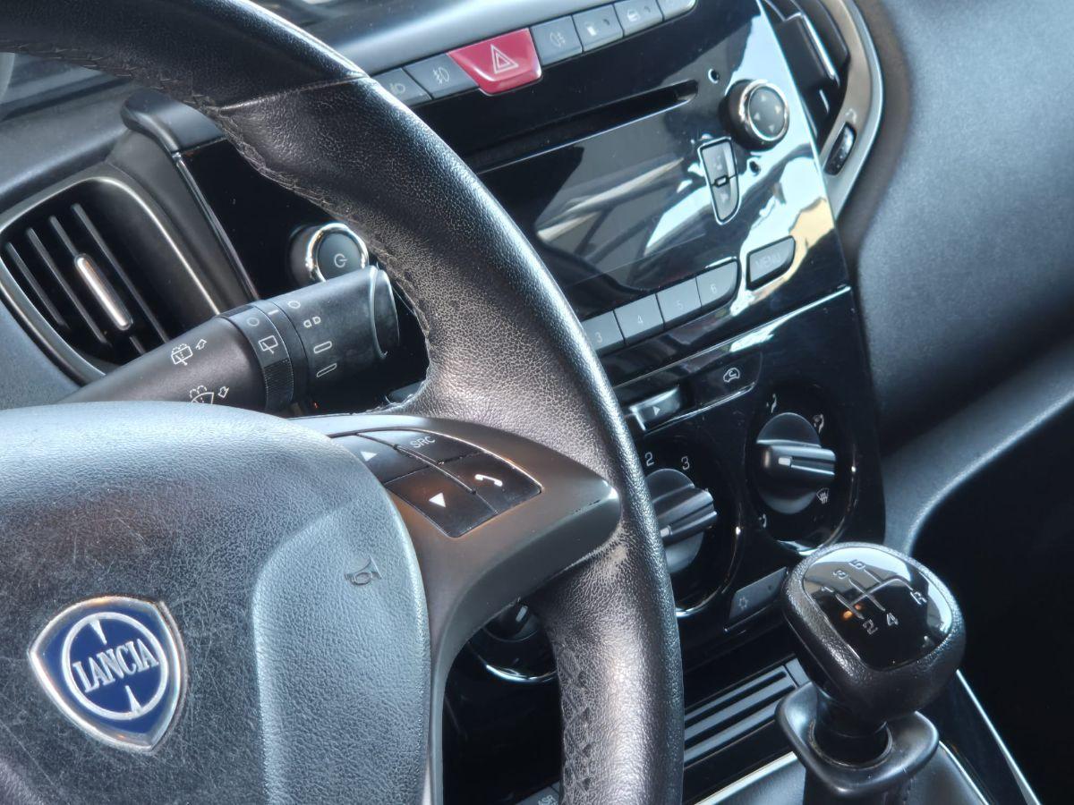 LANCIA - Ypsilon - 0.9 T.Air 85 CV 5 porte Metano Ecochic Gold