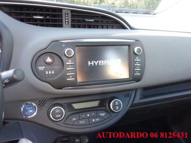 TOYOTA Yaris 1.5 Hybrid 5 porte Business