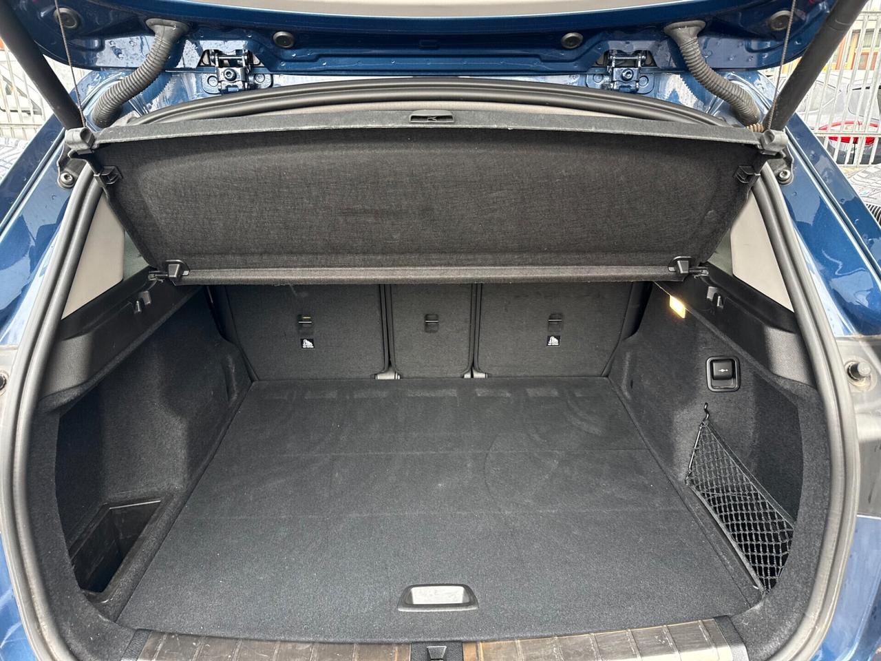 BMW X1 xLine Plus sdrive18d / SERVICE IN BMW