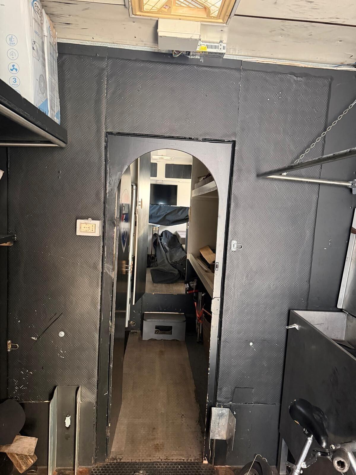 Iveco Daily 35C15 Mini Truck