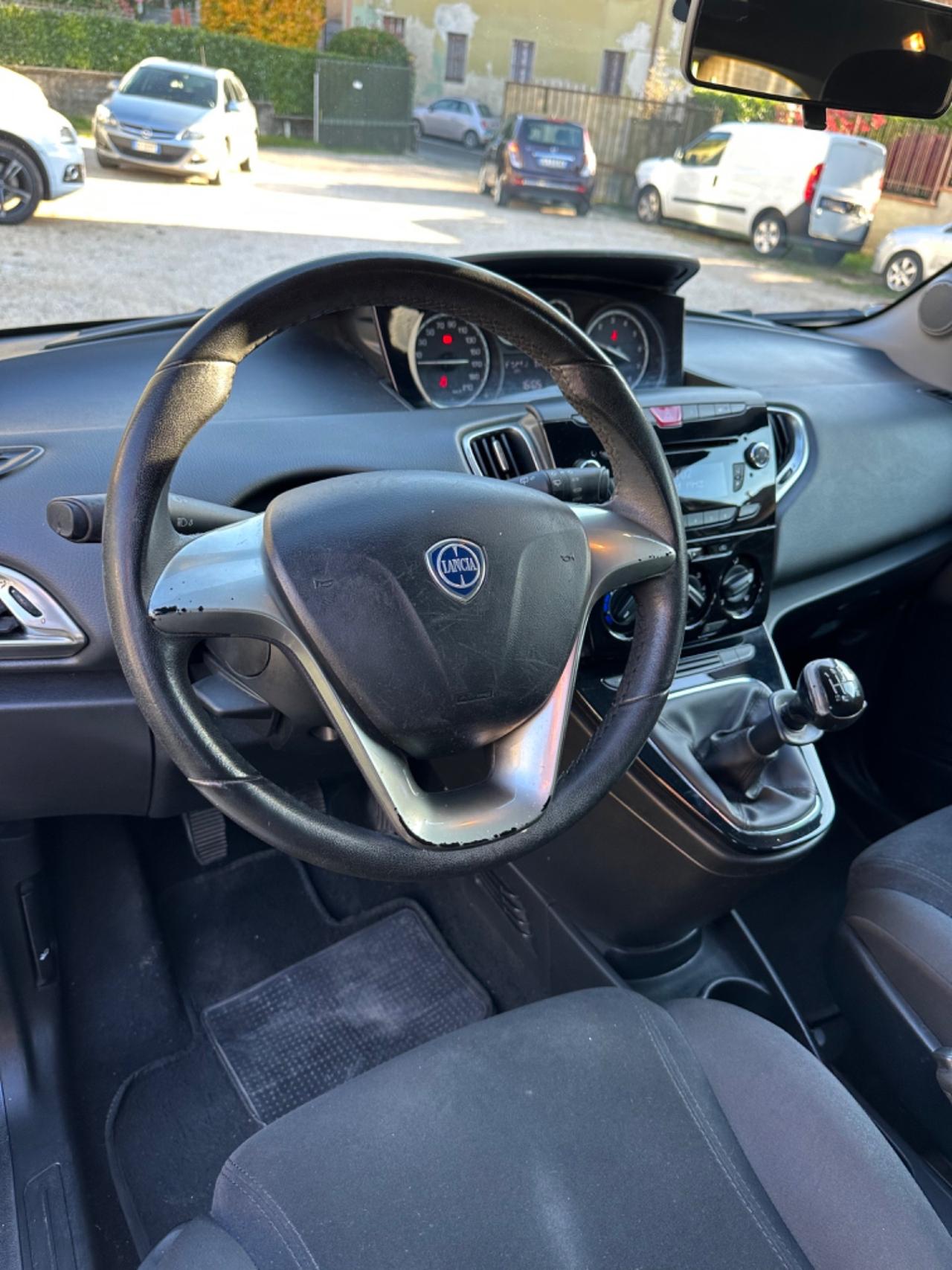 Lancia YPSILON 1.2 69 CV 5P SILVER KMCERT GARANZ UNICOPR