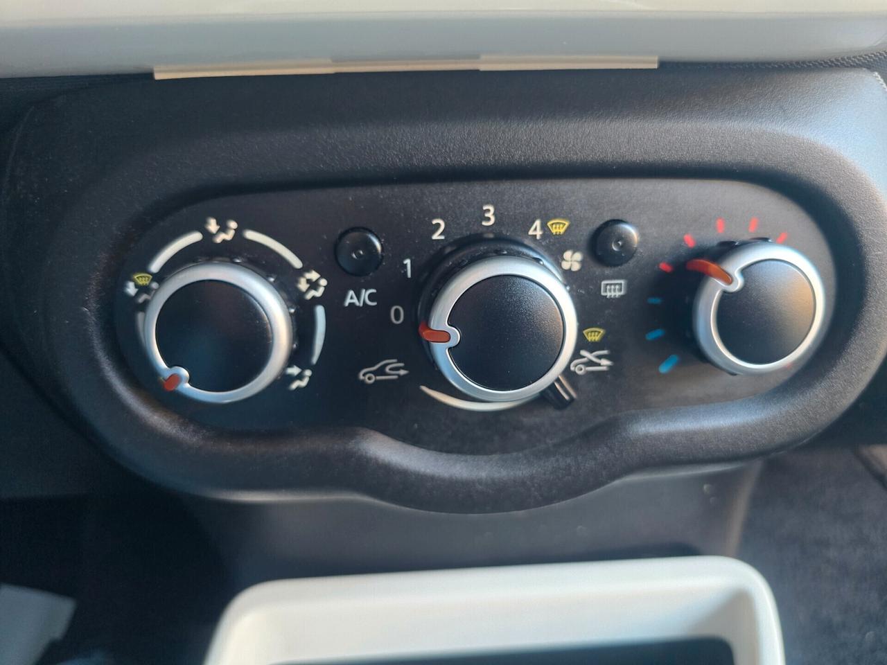 Renault Twingo SCe EDC Lovely