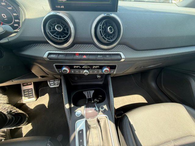 AUDI Q2 35 TFSI S-LINE MATRIX PANORAMA CERCHI 19" BLACK